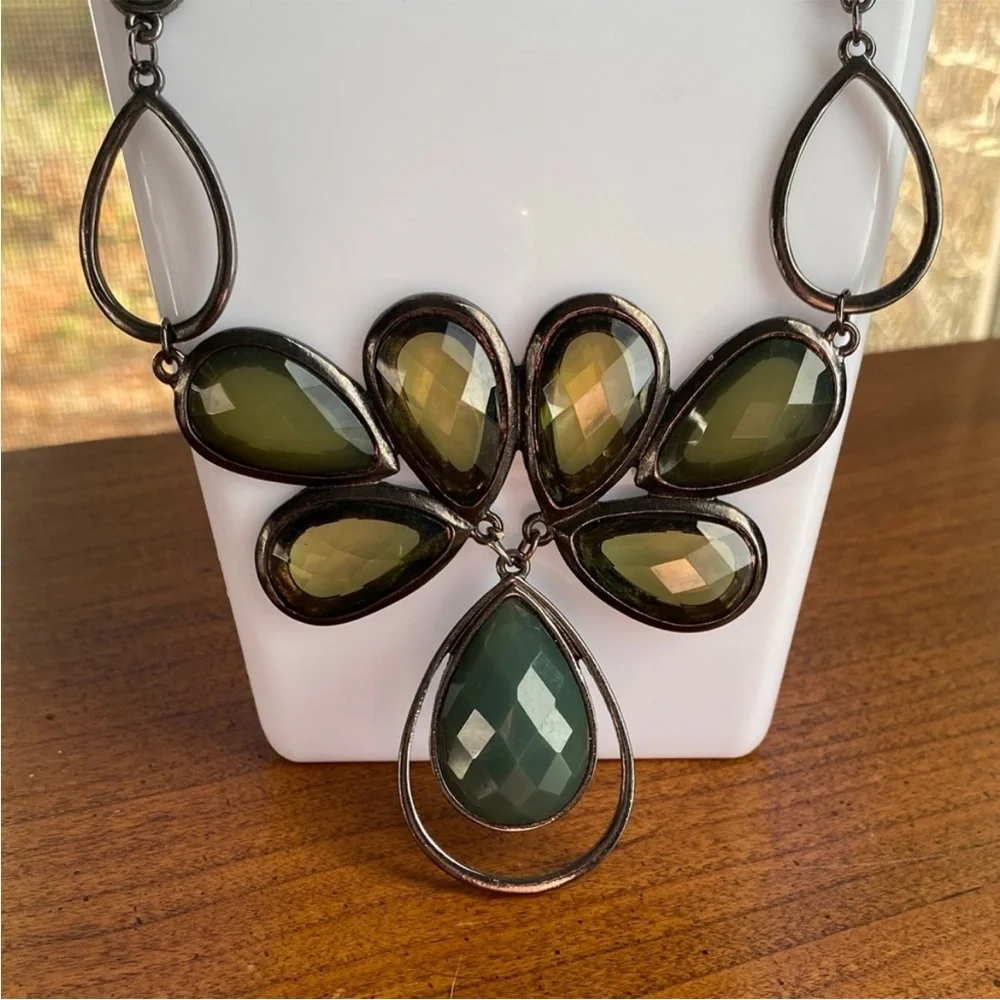 Vintage Green & Gunmetal Faceted Teardrop Statement Necklace